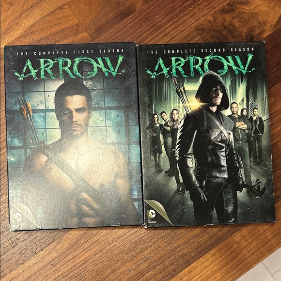Arrow Complete First and Second Season DVD Set - Picture 1 of 3